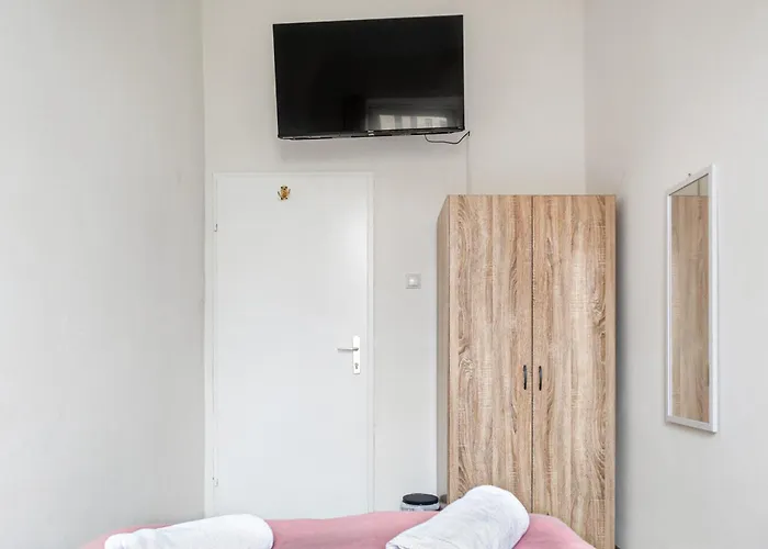 Apartment Huge 6br Group 15 Mins To Center