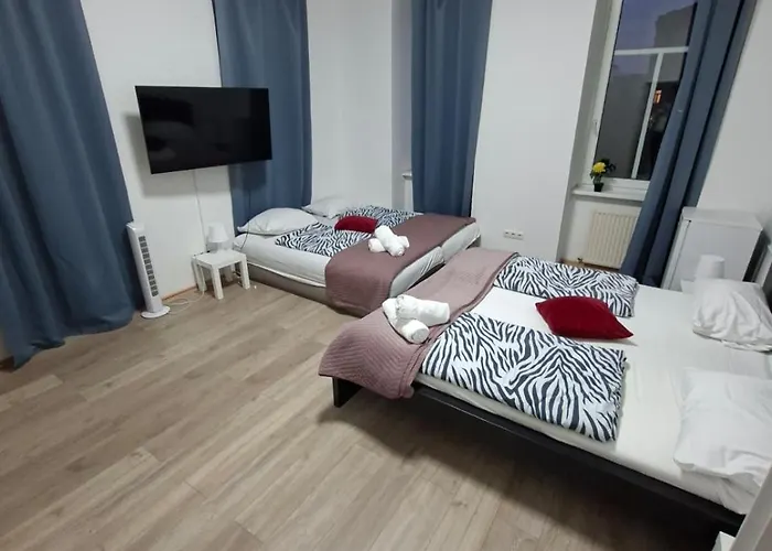 Huge 6br Group 15 Mins To Center Apartment